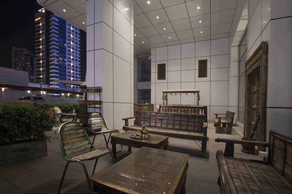 La Verda Suites And Villas Dubai Marina Exterior photo The interior of the museum